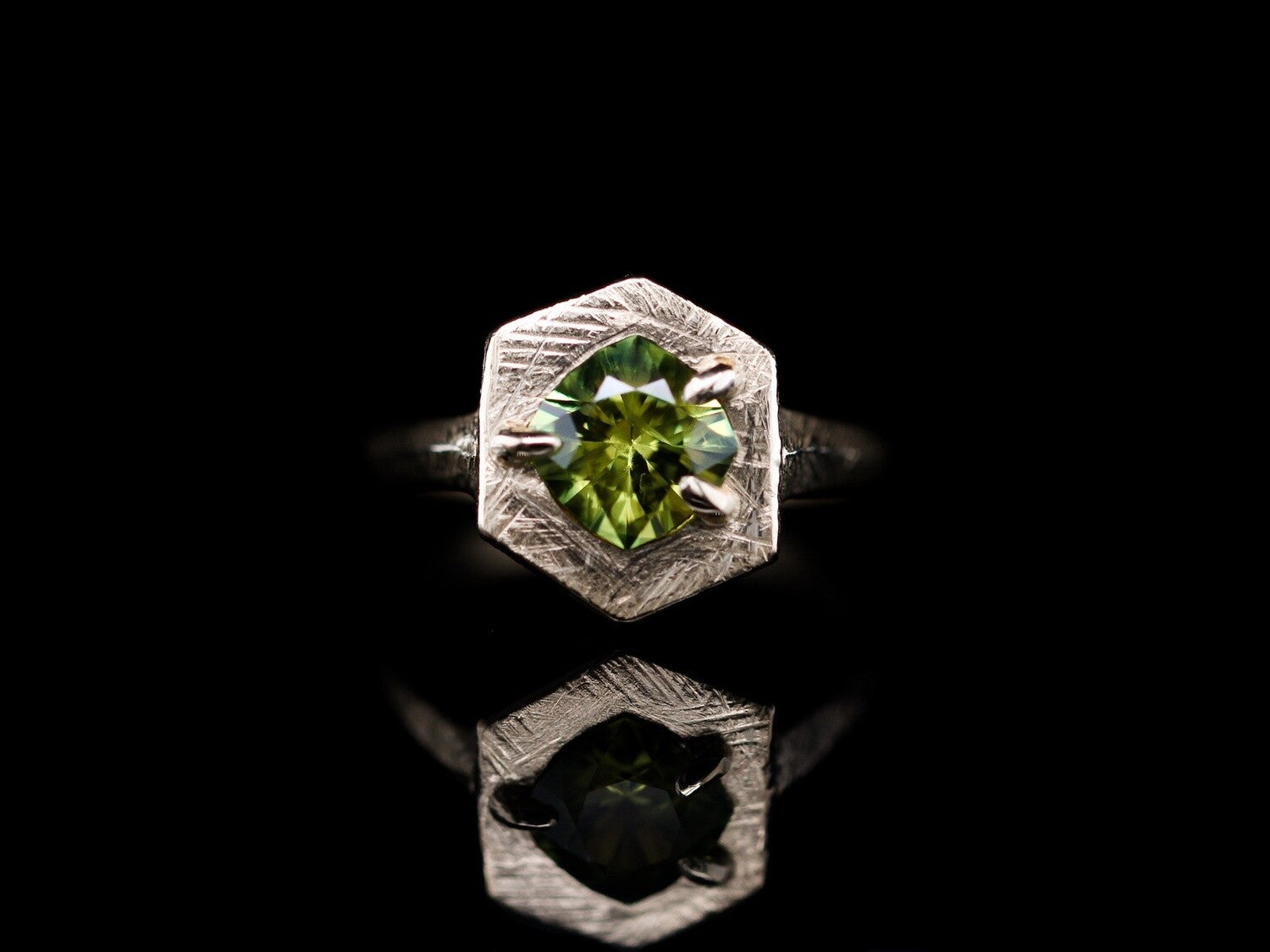 1.85 Ct Australian Sapphire Ring