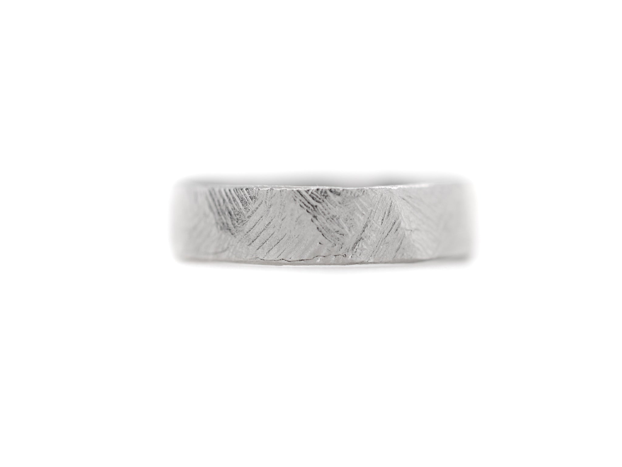 4.7 mm Platinum Band