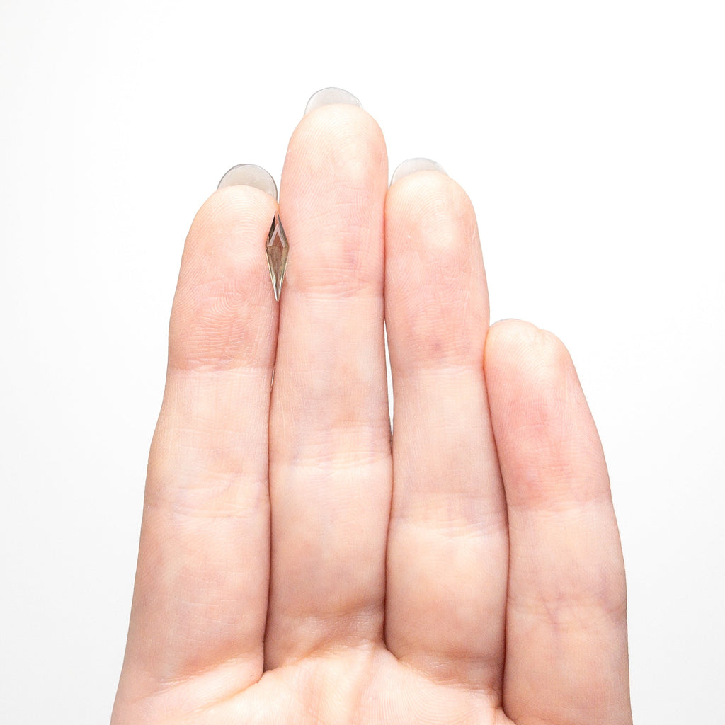 0.35ct 11.64x3.08x1.53mm Kite Step Cut Sapphire 25740-16