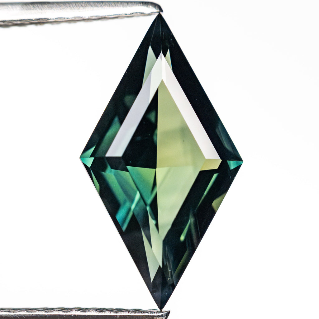 2.83ct 15.12x8.36x4.42mm Lozenge Sapphire 26514-01