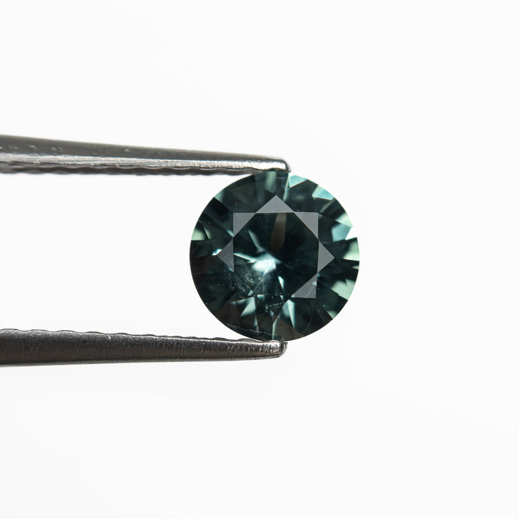 0.70ct 5.40x5.37x3.29mm Round Brilliant Sapphire 26526-09