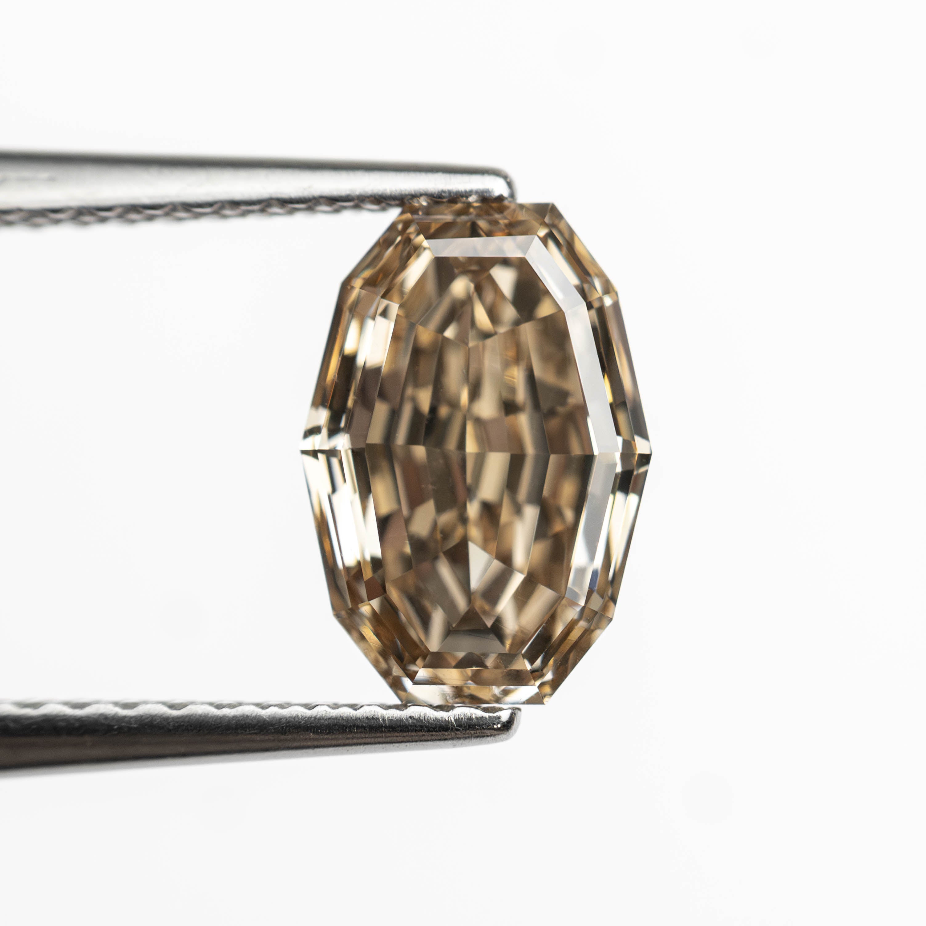 1.81ct 8.85x6.20x3.87mm VS2 C4 Geo Oval Step Cut 27082-11