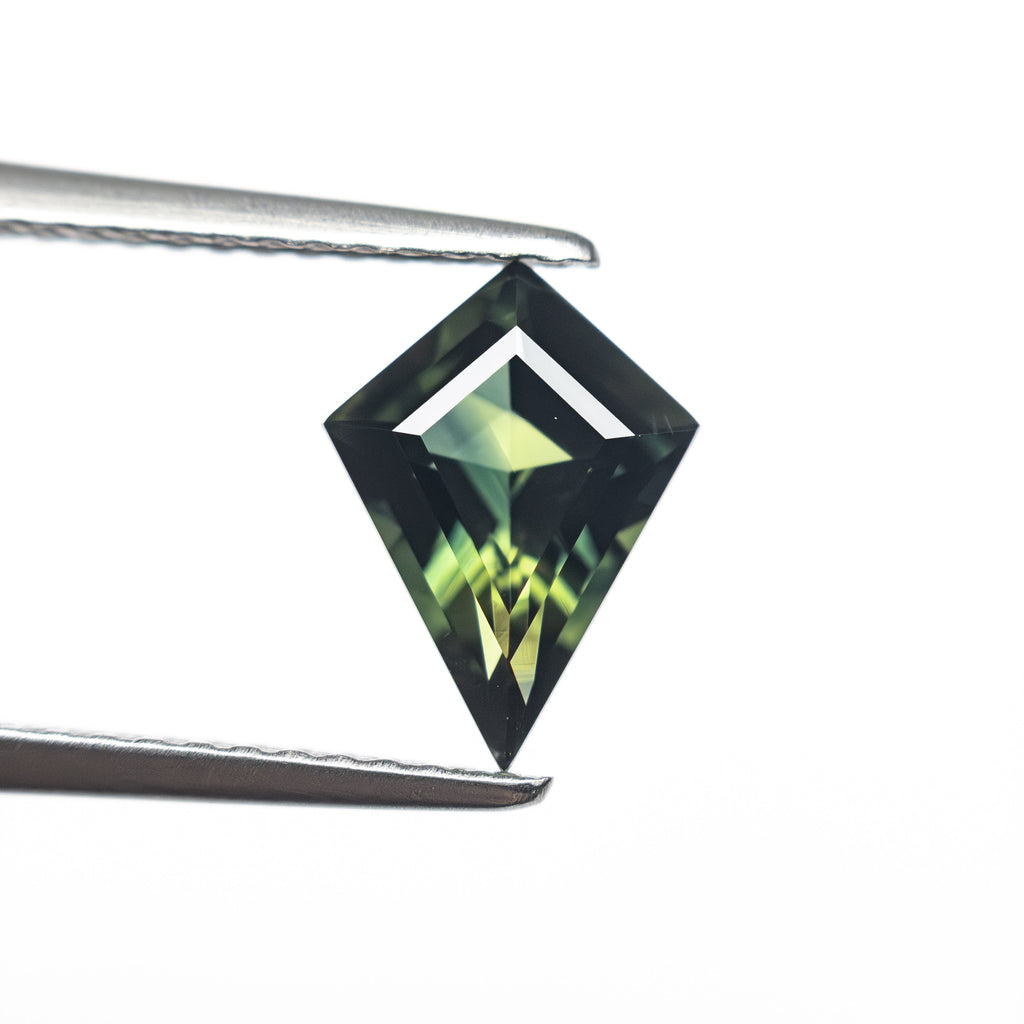1.24ct 9.52x6.20x3.61mm Kite Step Cut Sapphire 27326-02