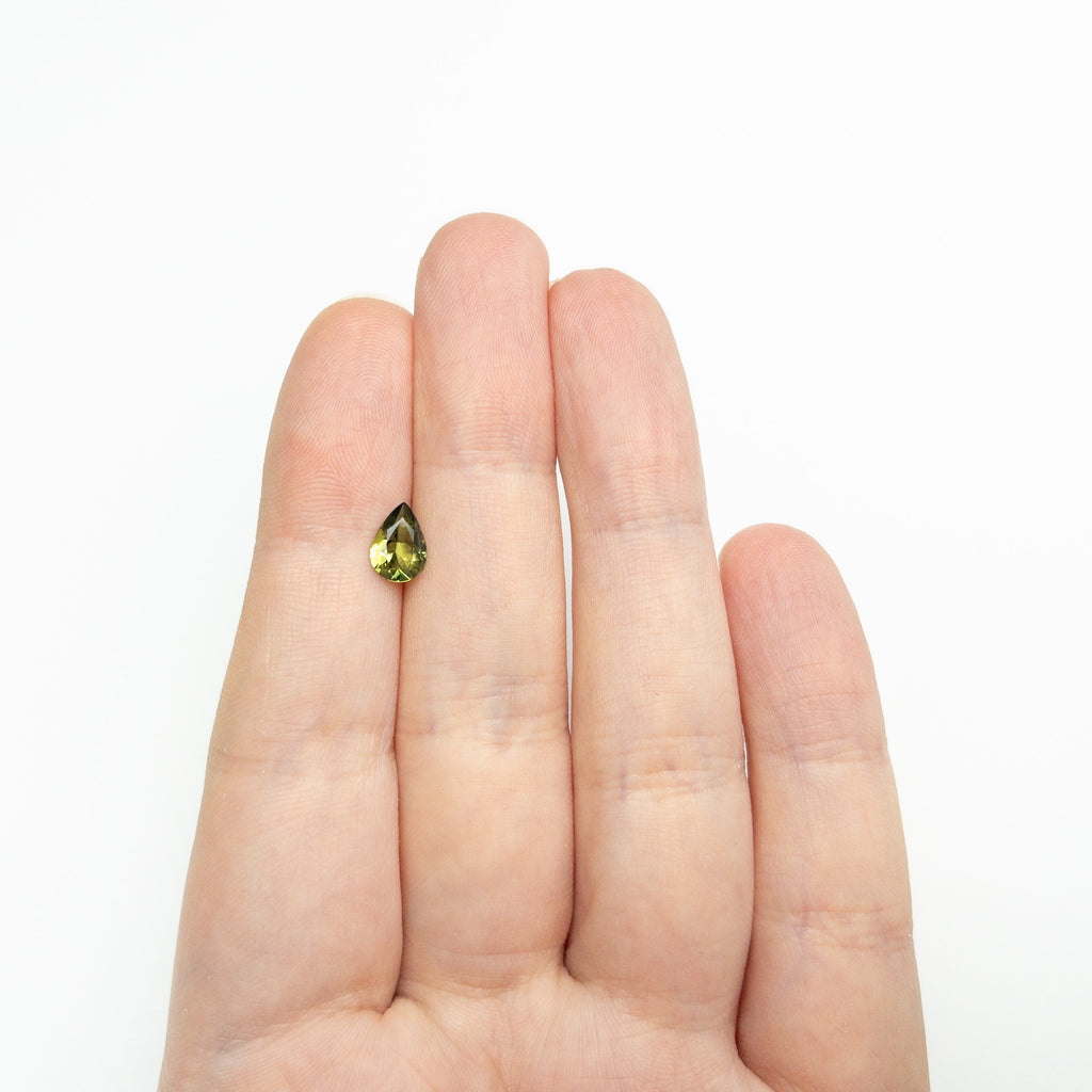 0.95ct 7.89x5.61x3.19mm Pear Brilliant Sapphire 27356-04