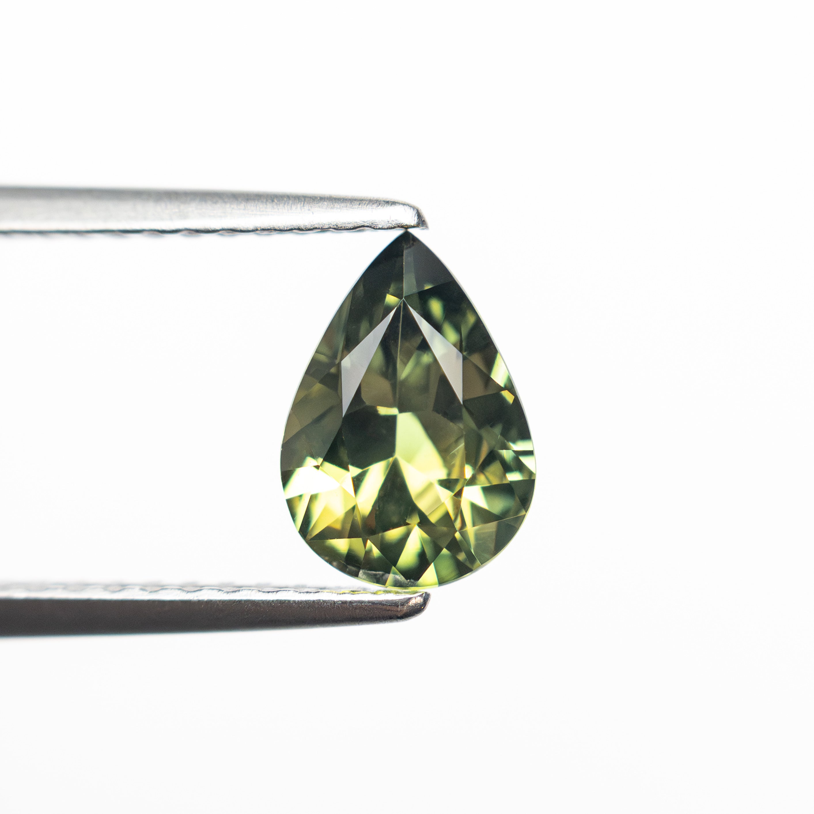 0.95ct 7.89x5.61x3.19mm Pear Brilliant Sapphire 27356-04