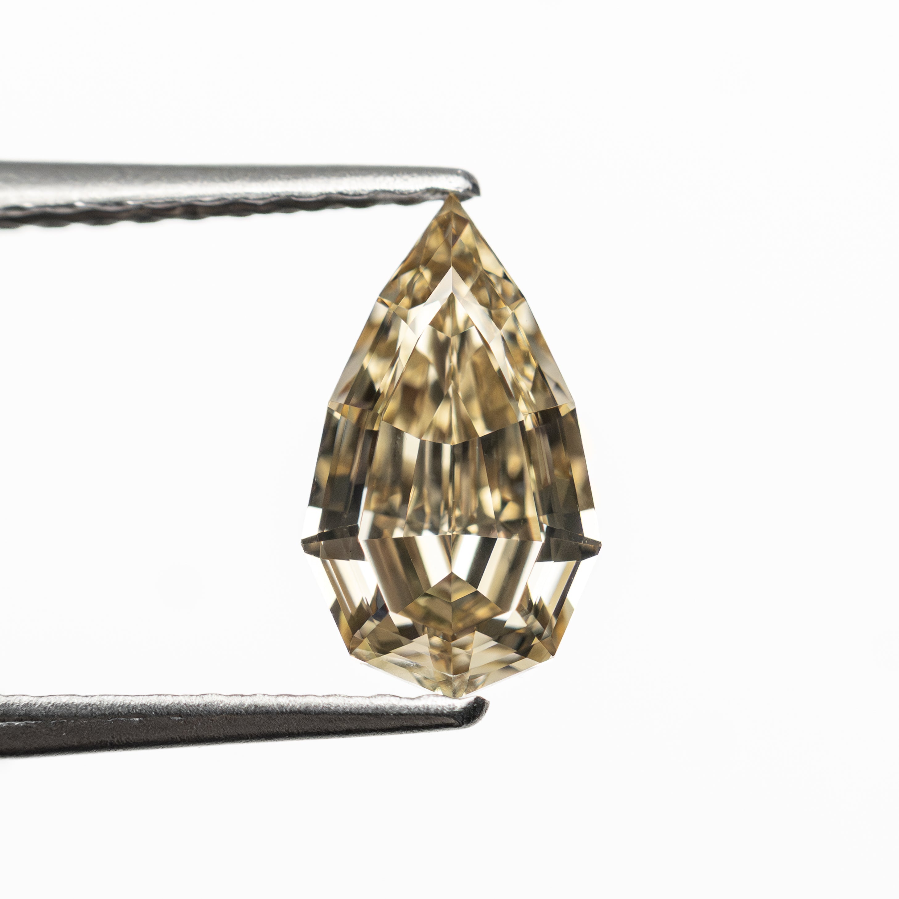 1.02ct 8.89x5.26x3.30mm VS1 C6 Geo Pear Step Cut 🇿🇦 27518-06