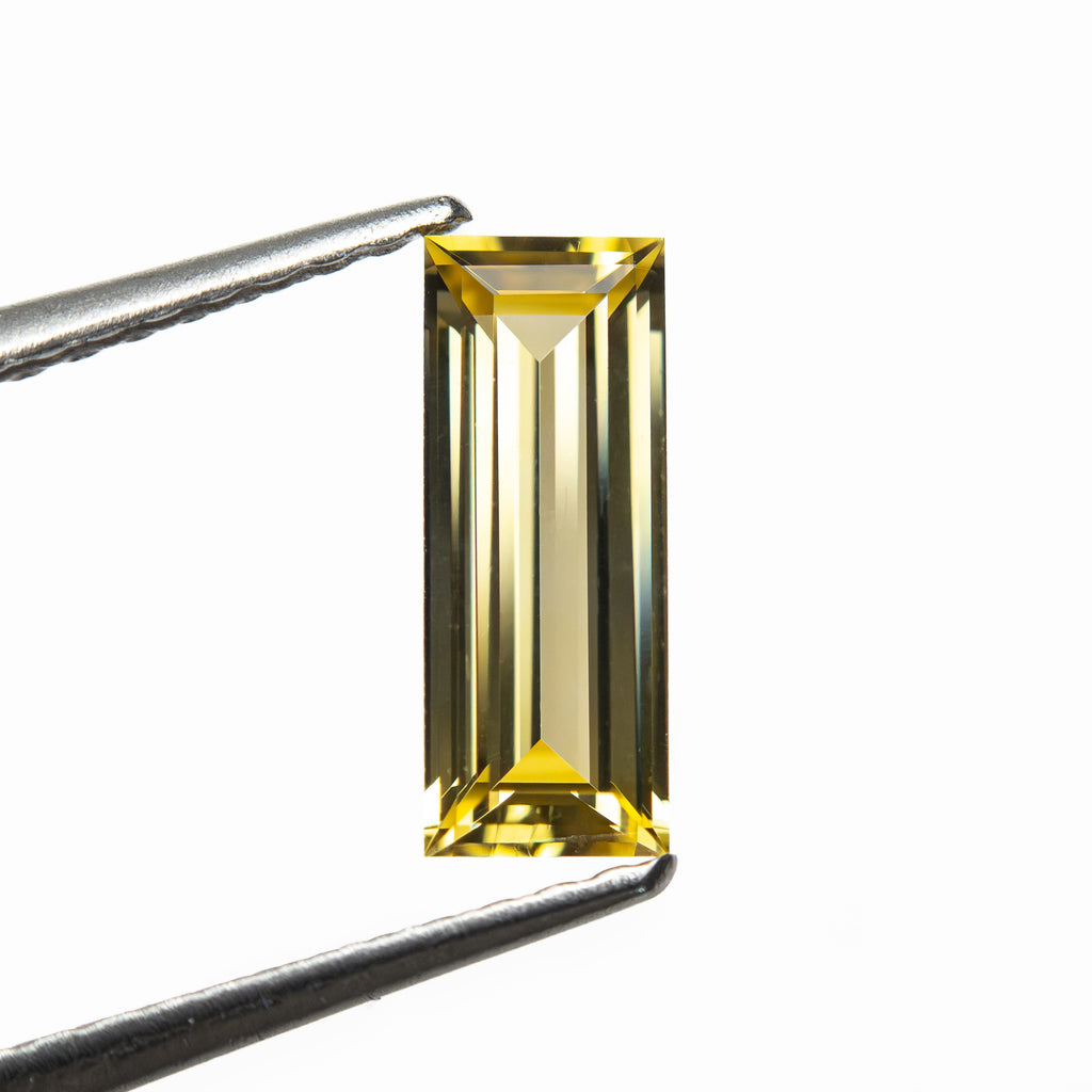 0.79ct 9.06x3.55x2.21mm Baguette Step Cut Sapphire 27719-05