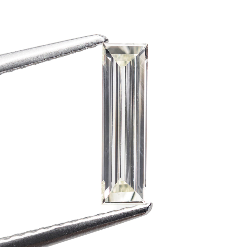 0.45ct 10.50x2.98x1.42mm VS2 Q-R Baguette Step Cut 27911-01