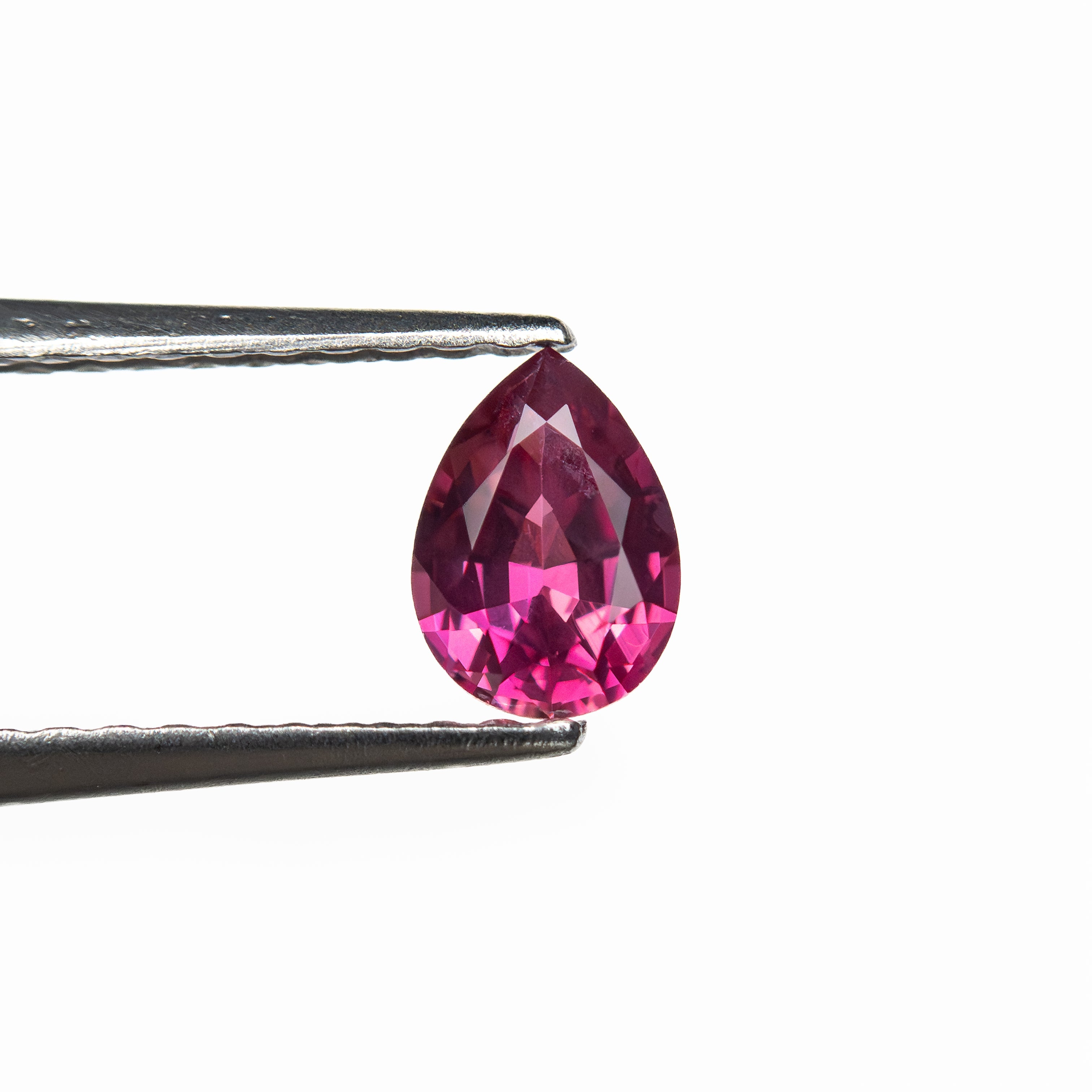 0.42ct 5.56x4.00x2.55mm Pear Brilliant Sapphire 27956-15