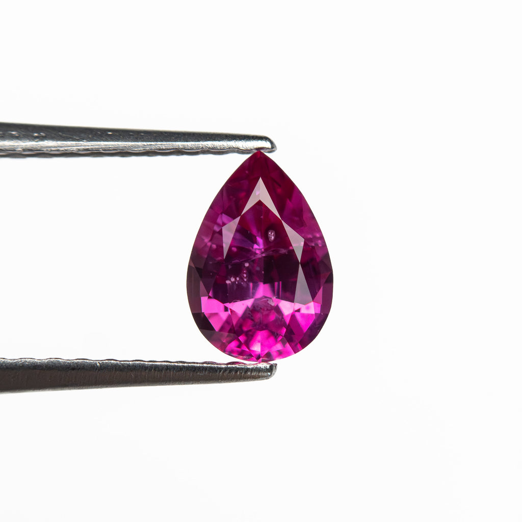 0.66ct 6.63x4.59x3.06mm Pear Brilliant Sapphire 27956-21