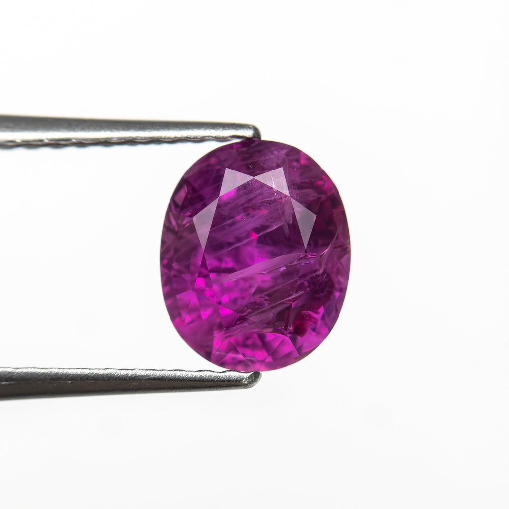 1.79ct 7.56x6.21x4.57mm Oval Brilliant Sapphire 27957-36