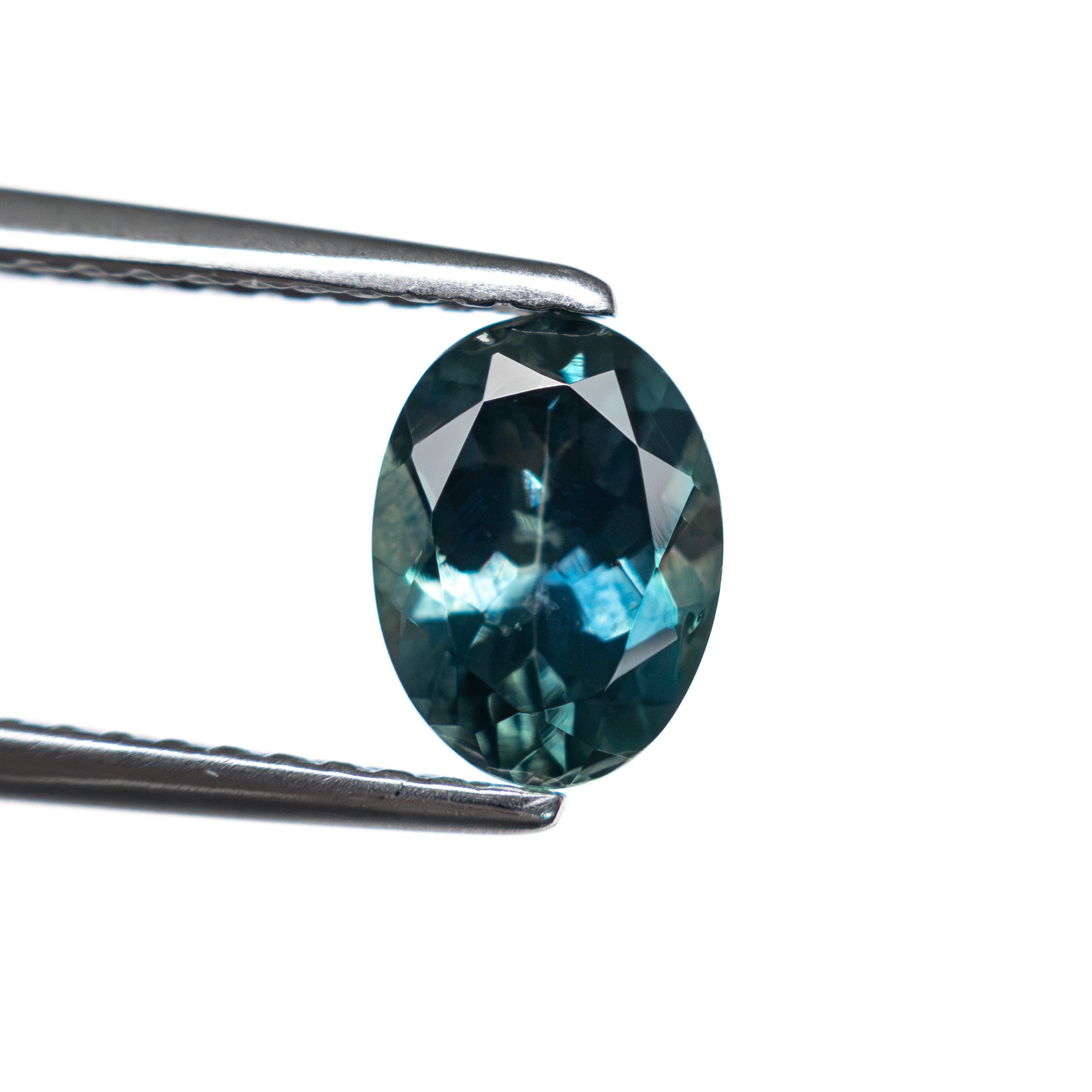 1.27ct 7.46x5.51x3.69mm Oval Brilliant Sapphire 28028-06