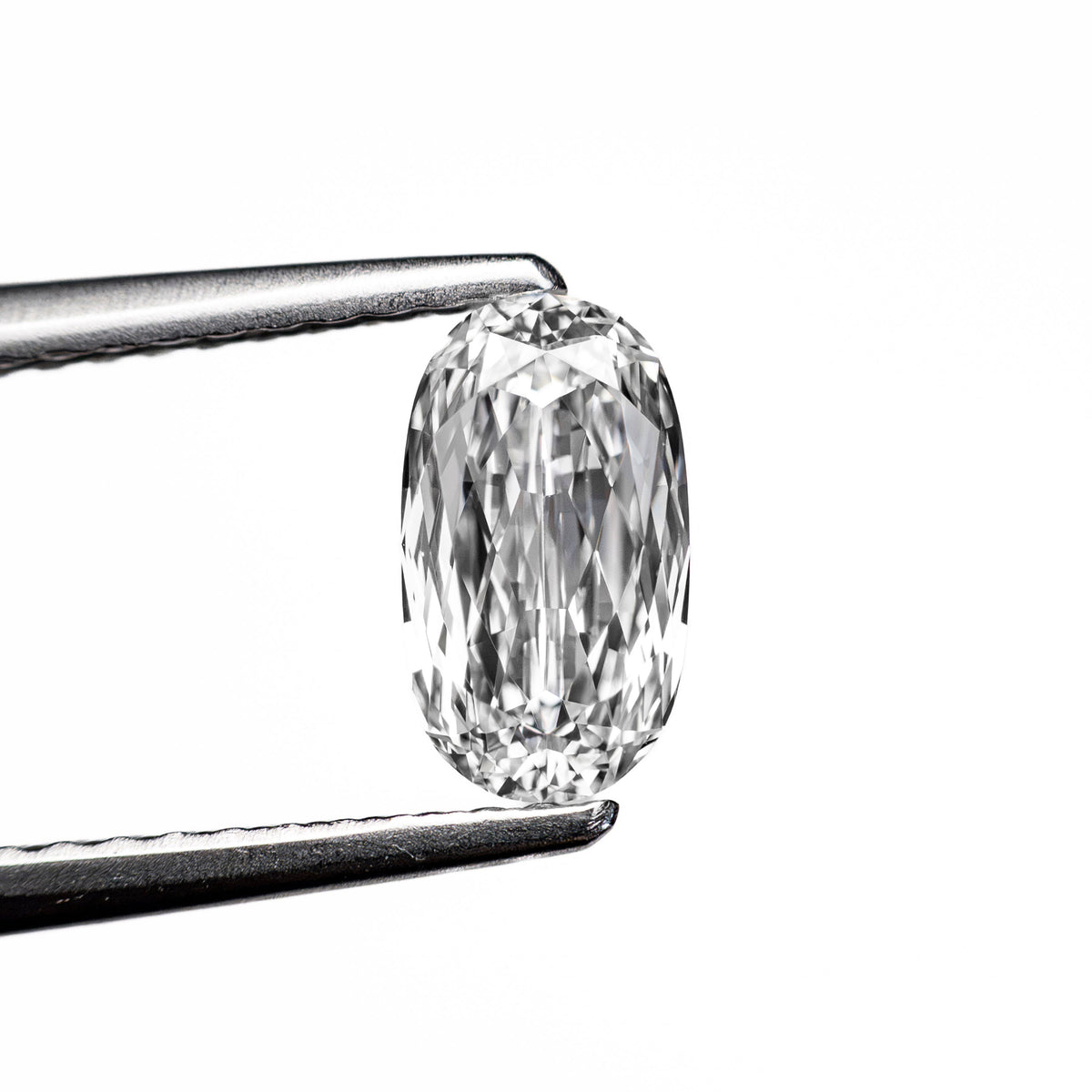 0.86ct 7.70x4.33x2.78mm VS1 D Cushion Brilliant 🇨🇦 28095-01