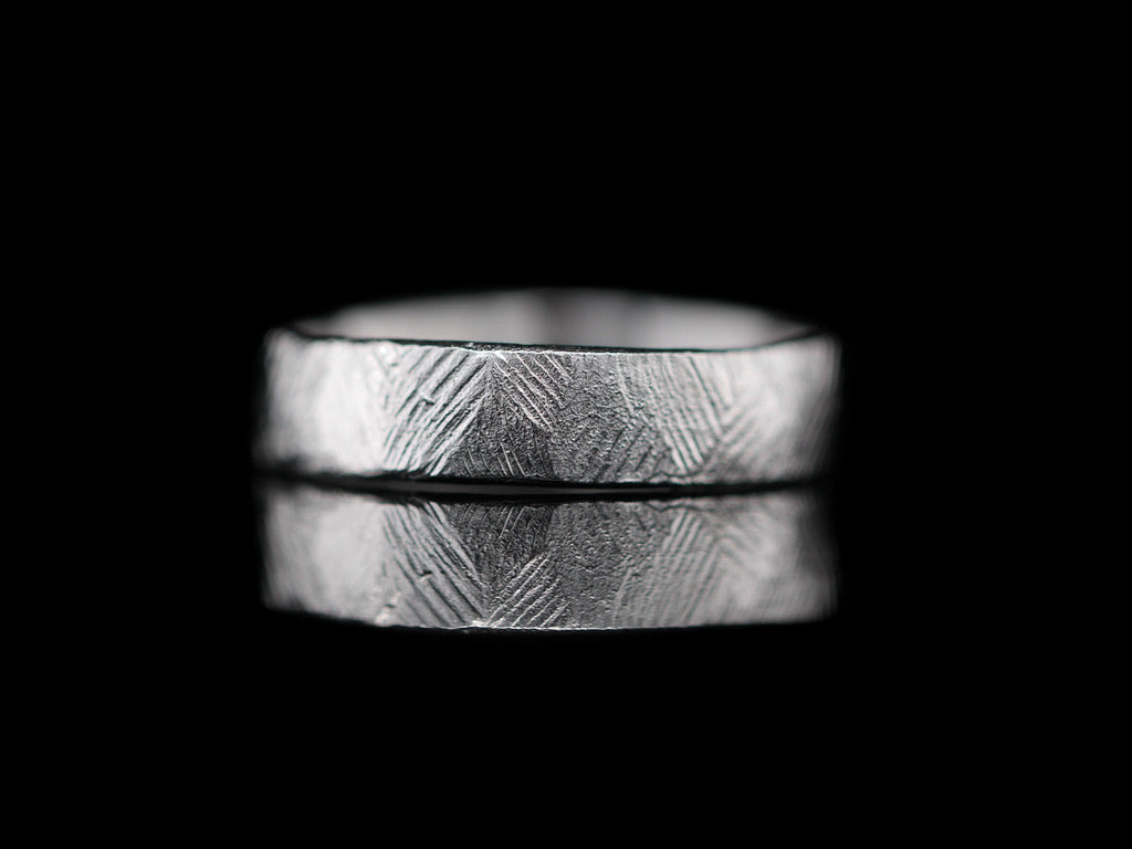4.7 mm Platinum Band