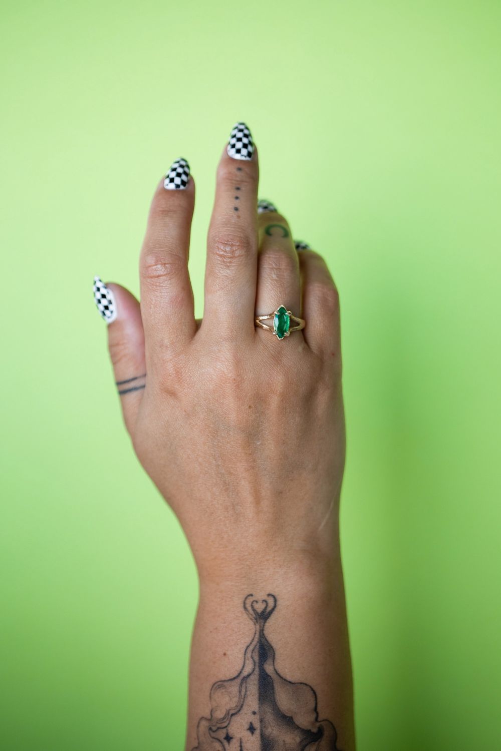 0.9 Carat Marquise Emerald Ring