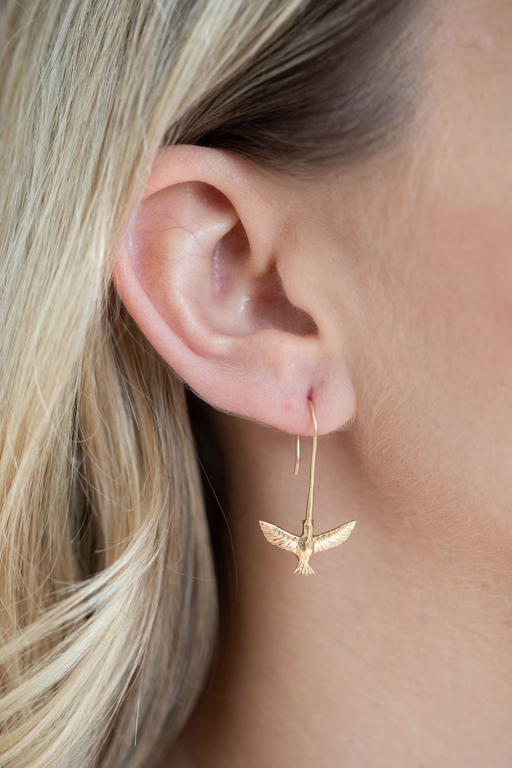 Vibrar Earrings