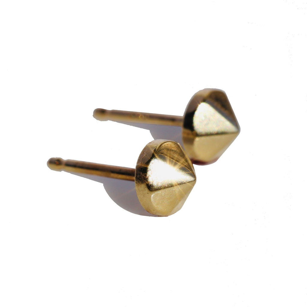 Makhaira Stud Earrings - 18ky