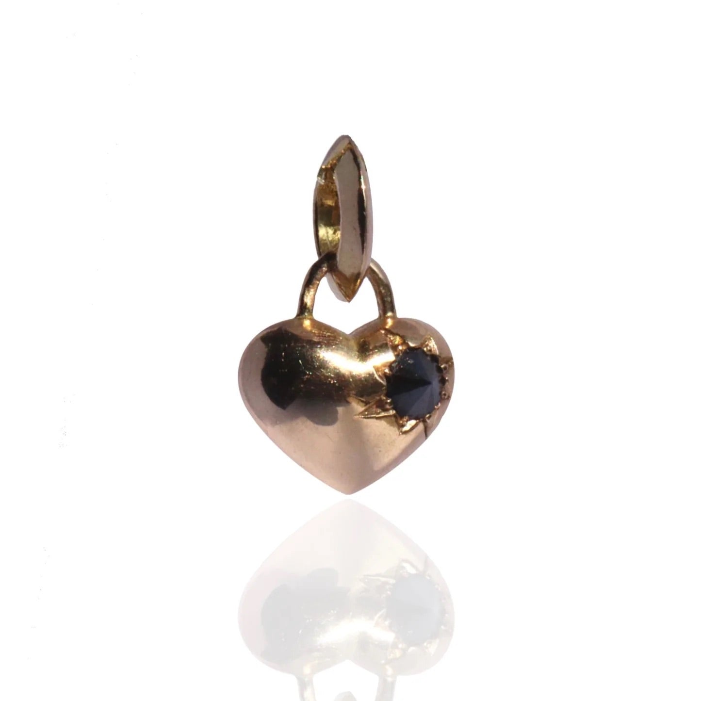 BLACK DIAMOND BUSTED HEART PENDANT - 18ky