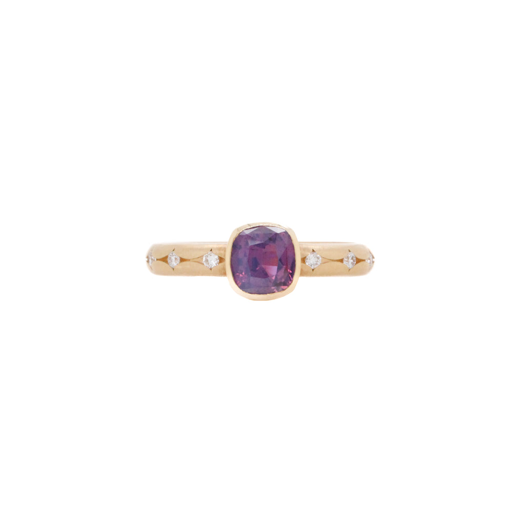 One of a kind Cushion Sapphire in 18k