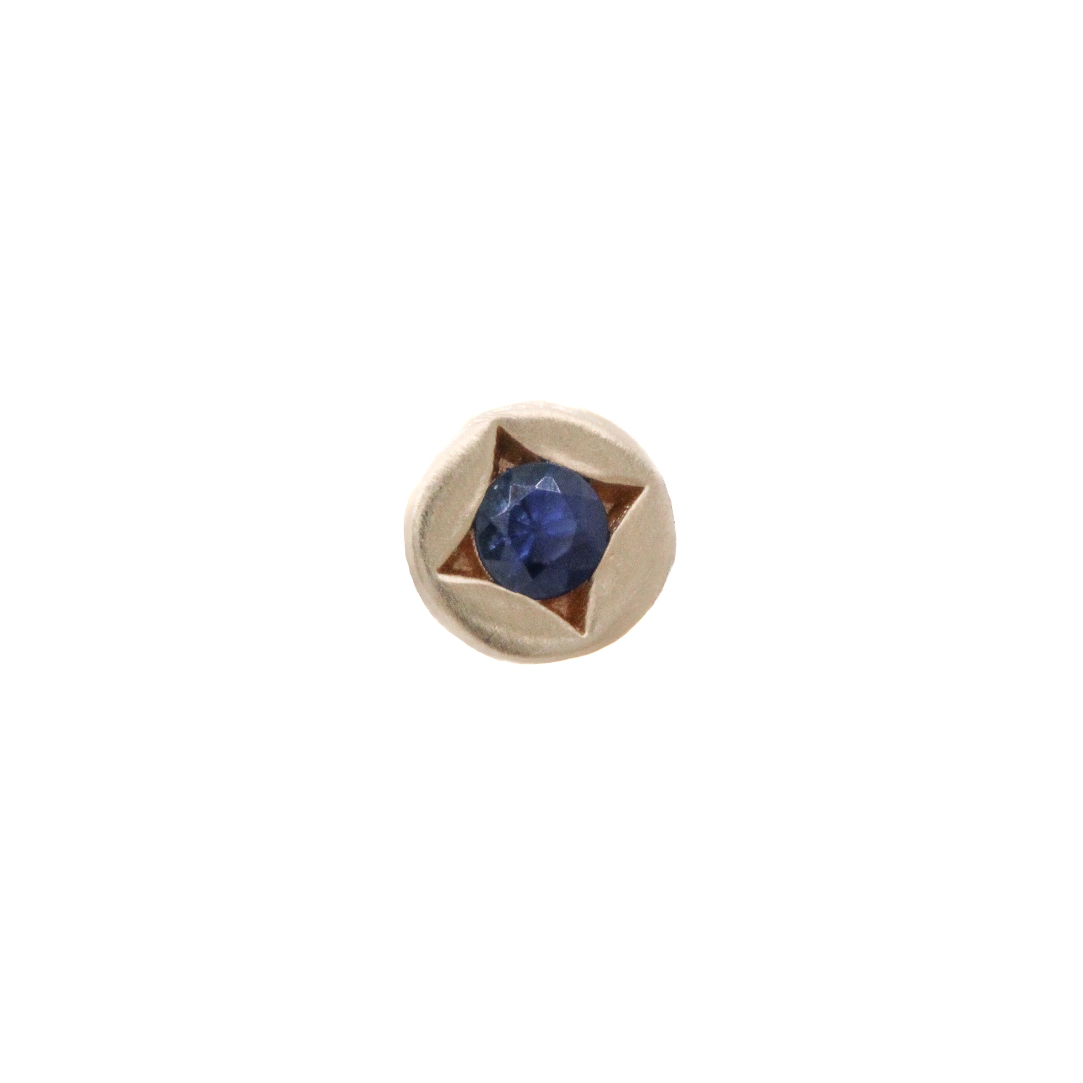 Scallop Stone studs
