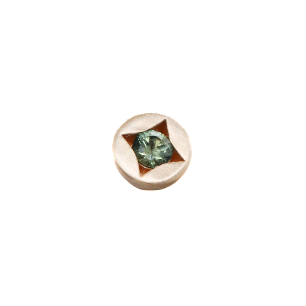 Scallop Stone studs