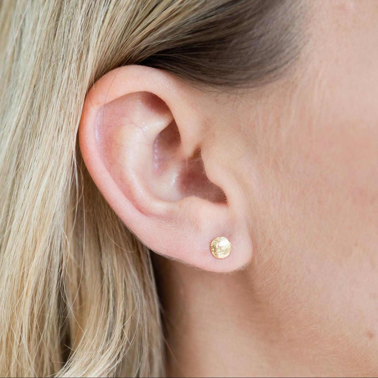 Sun Studs
