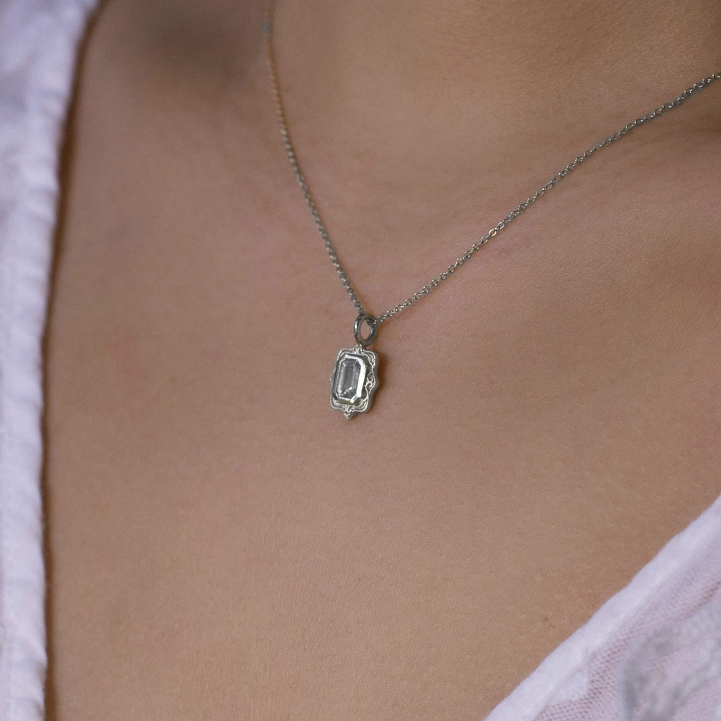 Objet d'Art No. 1 Pendant
